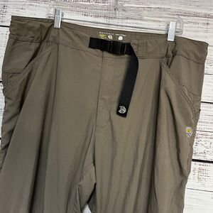 Mountain Hardwear Pants Mens XXL Long 42x36 Brown Nylon Performance Hiking Chino